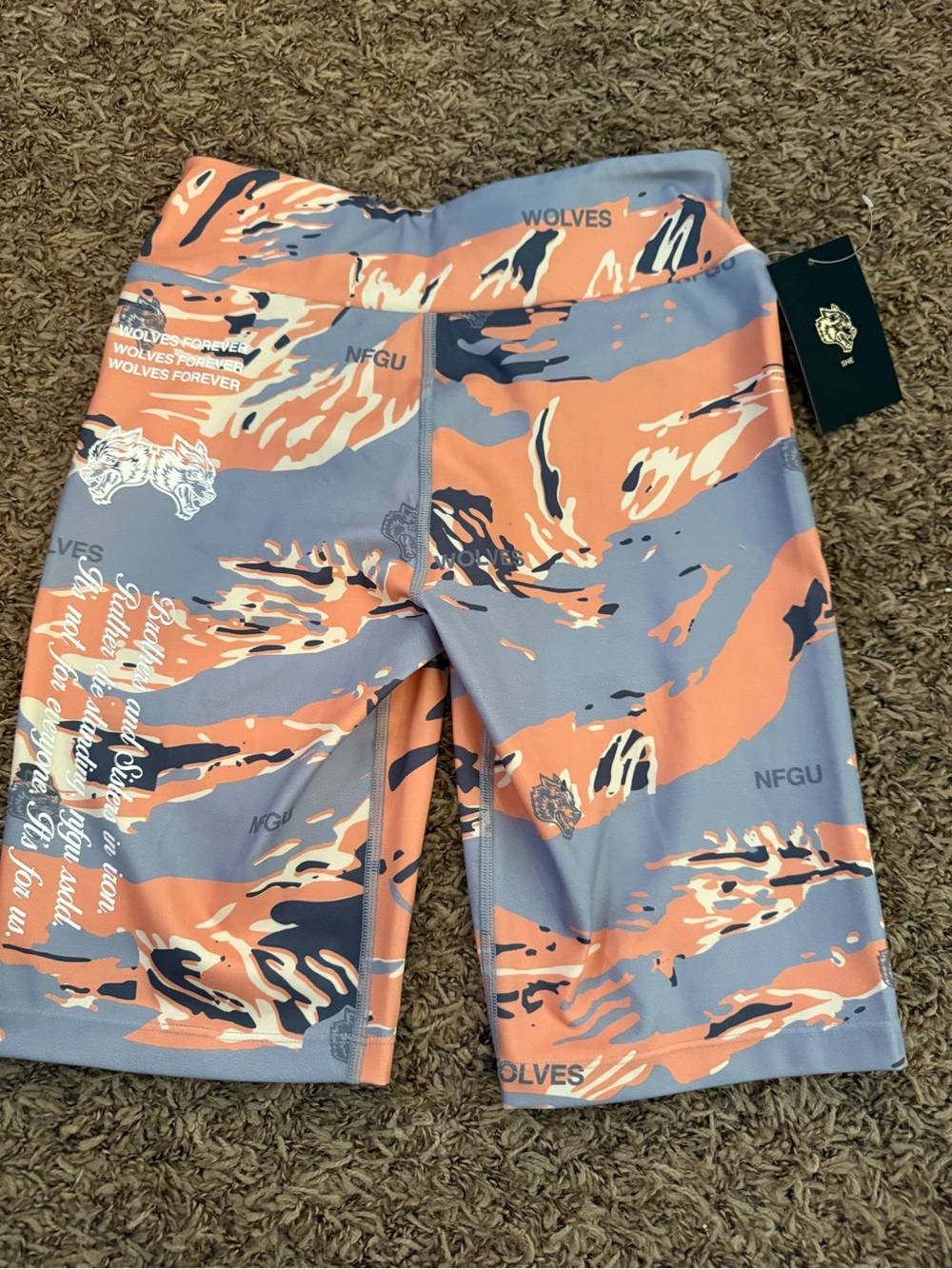 Darc Sport SHE Wolves Forever Limited Shorts NWT 81/500 Small